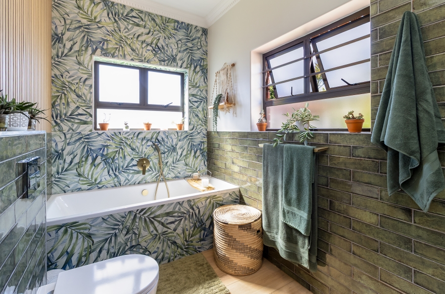 4 Bedroom Property for Sale in Kirstenhof Western Cape